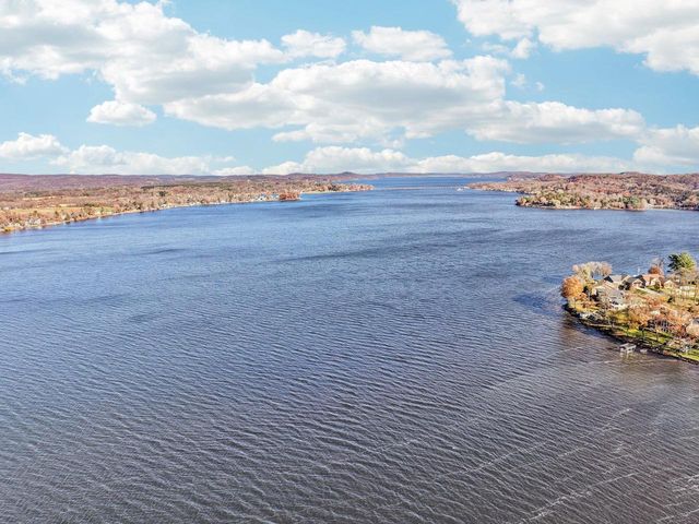 N2171 Lake Drive, Lodi, WI 53555