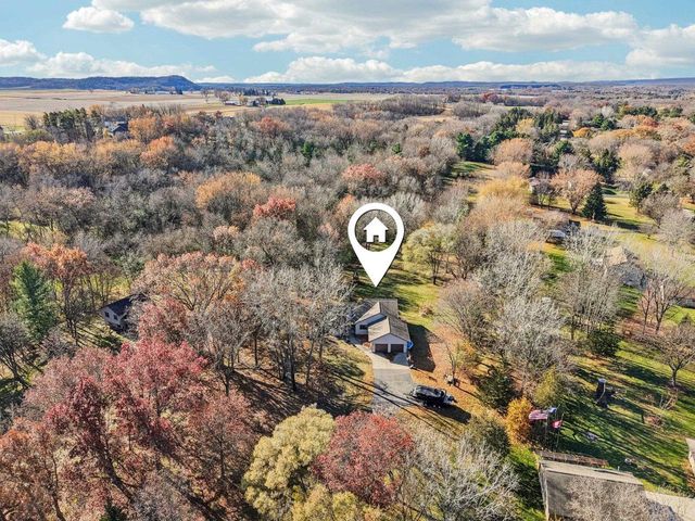 N2171 Lake Drive, Lodi, WI 53555