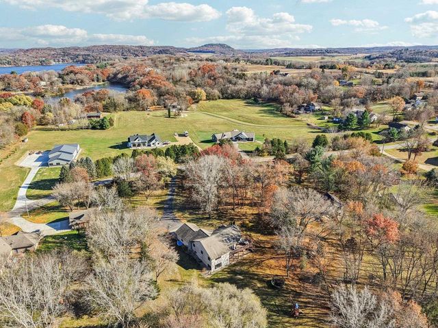 N2171 Lake Drive, Lodi, WI 53555