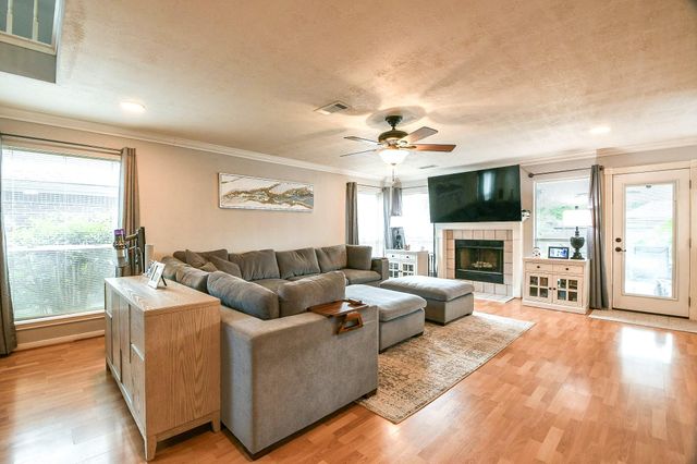 2603 Lexington Woods Drive, Spring, TX 77373