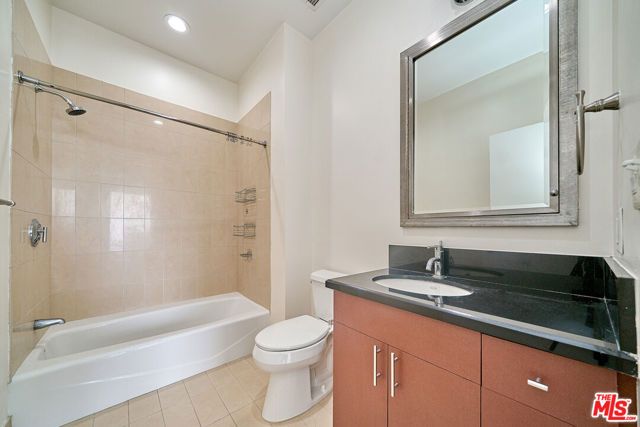 3810 Wilshire Boulevard PH7, Los Angeles, CA 90010