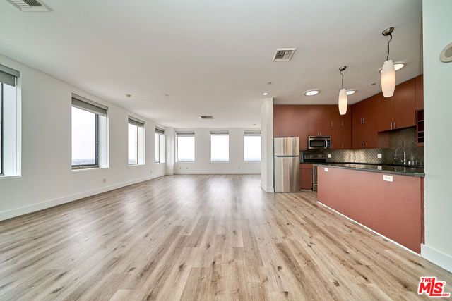 3810 Wilshire Boulevard PH7, Los Angeles, CA 90010