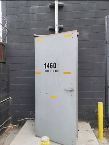 1460 S Bonnie Beach, Commerce, CA 90023