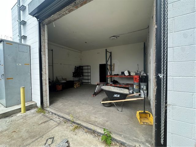 1460 S Bonnie Beach, Commerce, CA 90023