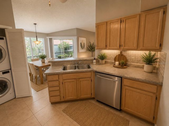 4807 NORMANDY PLACE 202, Orlando, FL 32811
