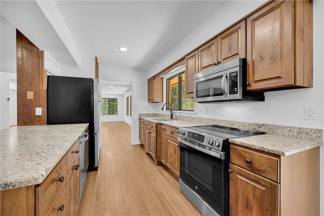 169 Castlewood Drive, Westminster, SC 29693