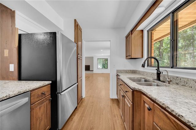 169 Castlewood Drive, Westminster, SC 29693