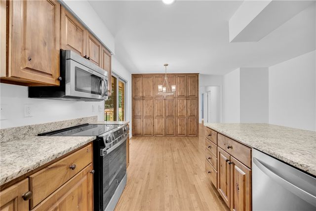 169 Castlewood Drive, Westminster, SC 29693