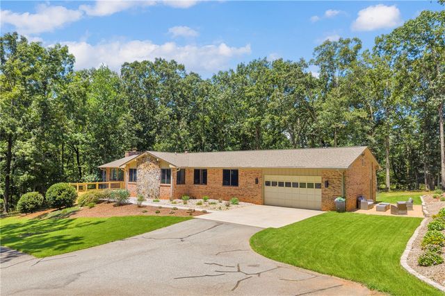 169 Castlewood Drive, Westminster, SC 29693