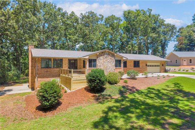 169 Castlewood Drive, Westminster, SC 29693