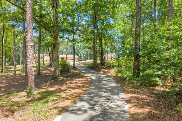 169 Castlewood Drive, Westminster, SC 29693