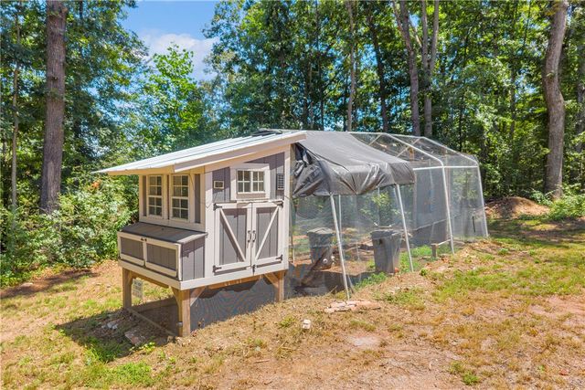 169 Castlewood Drive, Westminster, SC 29693