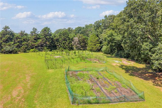 169 Castlewood Drive, Westminster, SC 29693