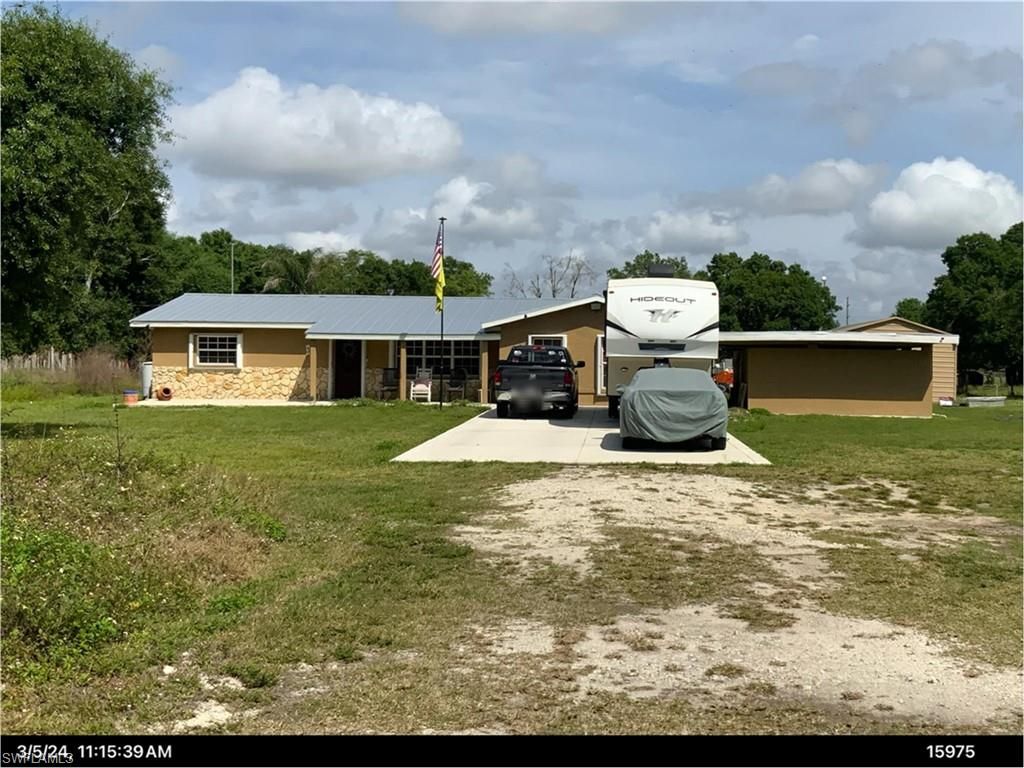826 B RD, LABELLE, FL 33935 — exterior
