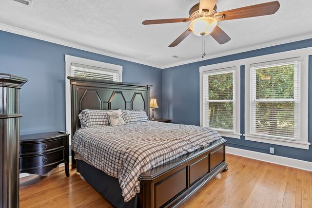 800 S Pickwick Avenue, Springfield, MO 65804