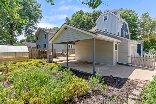 800 S Pickwick Avenue, Springfield, MO 65804