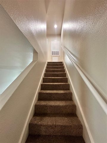 8714 Victorian Village Drive 8, Houston, TX 77071