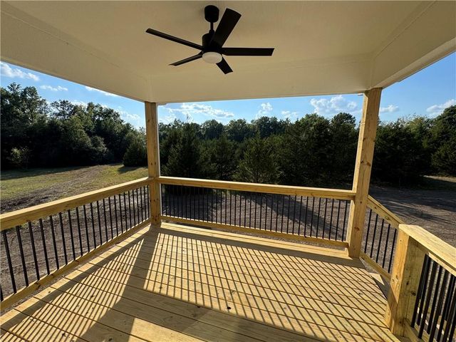 320 NE 51st Road, Warrensburg, MO 64093