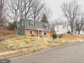 3910 FINDLEY RD, Woodbridge, VA 22193