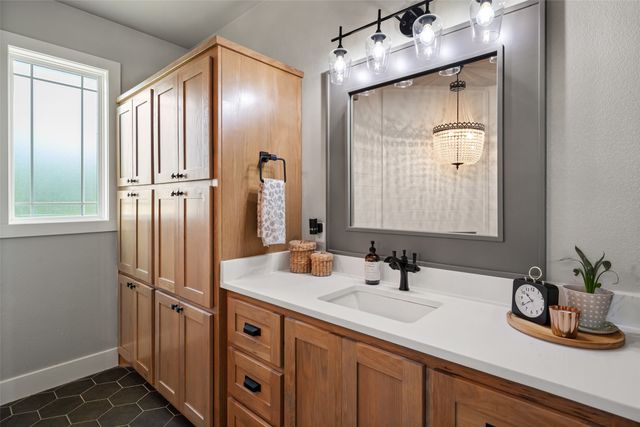 100 Tall Grass Court, Weatherford, TX 76087