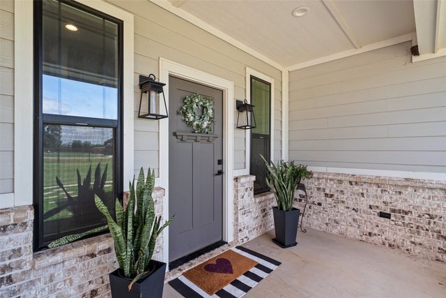 100 Tall Grass Court, Weatherford, TX 76087