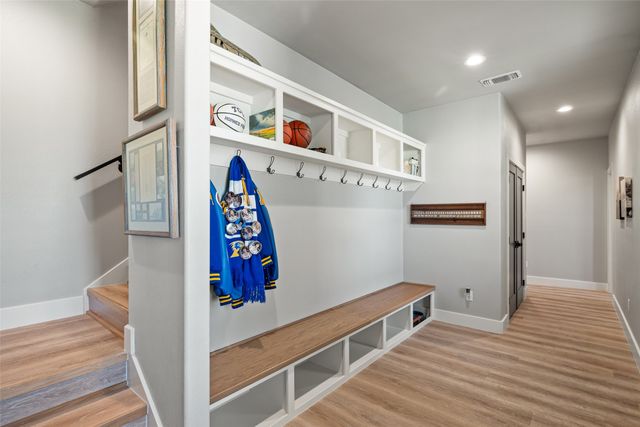 100 Tall Grass Court, Weatherford, TX 76087