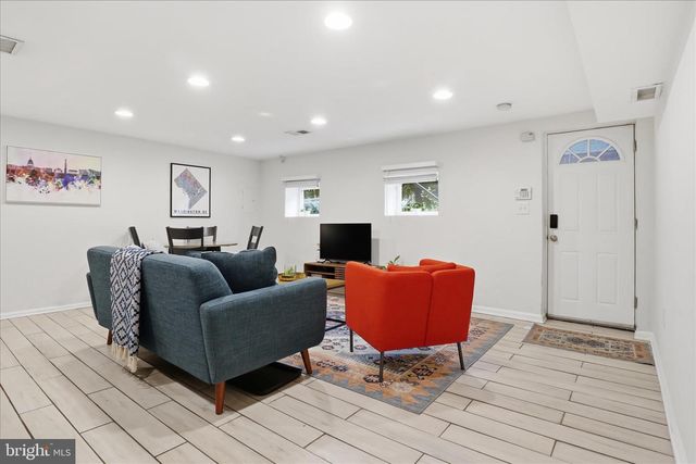 641 L ST NE, Washington, DC 20002