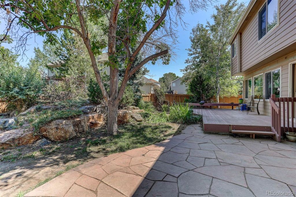 Image 29 of property listing at 16392 E Hialeah Drive, Centennial, CO 80015