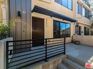 2926 Rowena Avenue 2, Los Angeles, CA 90039