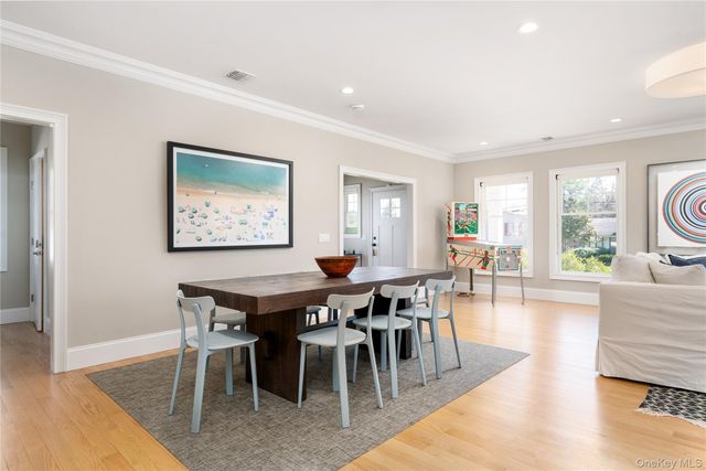 700 Gin Lane, Southold, NY 11971