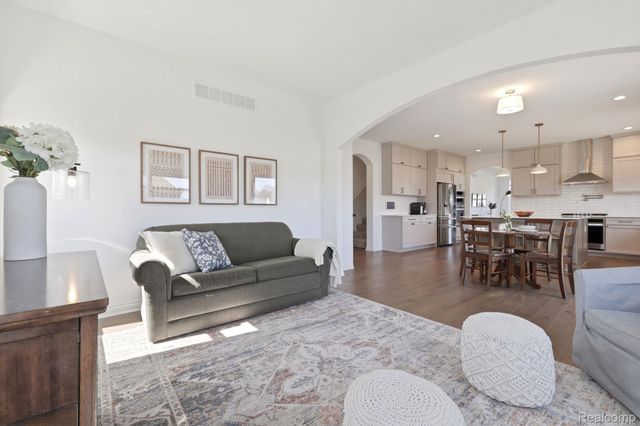 26512 International Drive, Lyon Charter Township, MI 48178