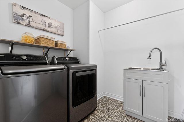 26512 International Drive, Lyon Charter Township, MI 48178