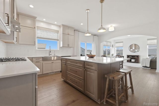 26512 International Drive, Lyon Charter Township, MI 48178