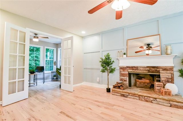 1116 Havel SW Drive, Marietta, GA 30008