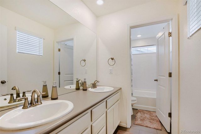 10946 Uvalda Street, Commerce City, CO 80022