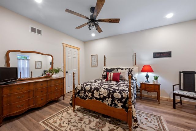 214 S Main Street, Jonesboro, IN 46938