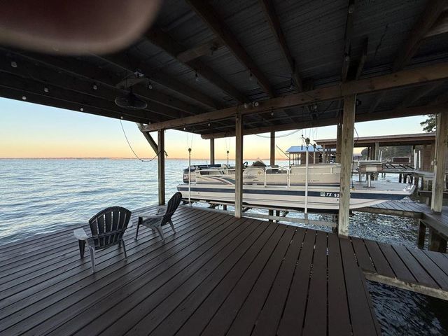 102 Bridgelanding, Onalaska, TX 77360