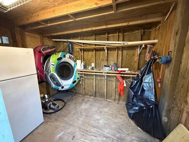 102 Bridgelanding, Onalaska, TX 77360