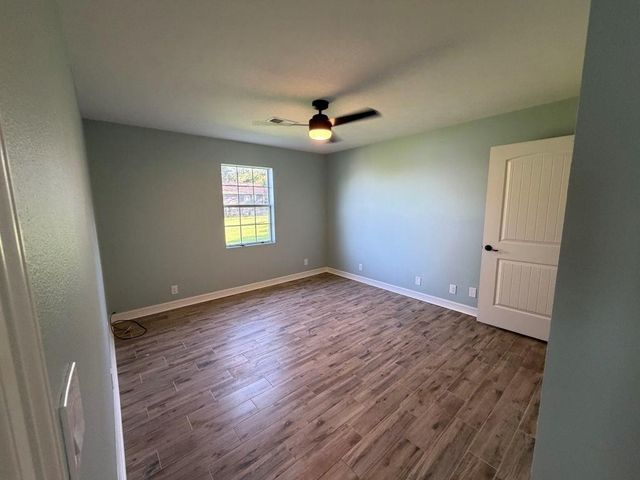 102 Bridgelanding, Onalaska, TX 77360