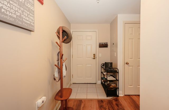 10 Vista Ridge Dr Unit 8, Londonderry, NH 03053