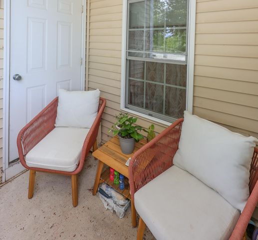 10 Vista Ridge Dr Unit 8, Londonderry, NH 03053