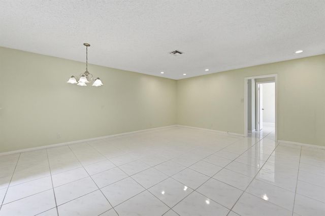 729 NW 29th Avenue D, Delray Beach, FL 33445