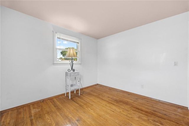 466 Mount Ridge Circle, Greece, NY 14616