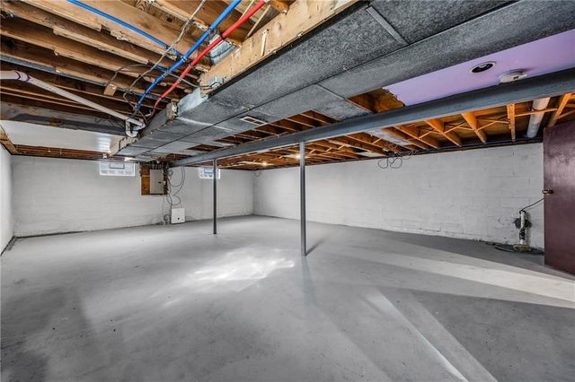 466 Mount Ridge Circle, Greece, NY 14616