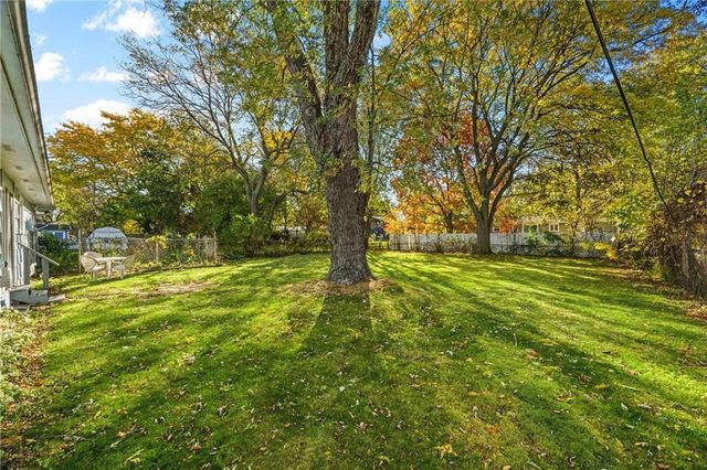 466 Mount Ridge Circle, Greece, NY 14616