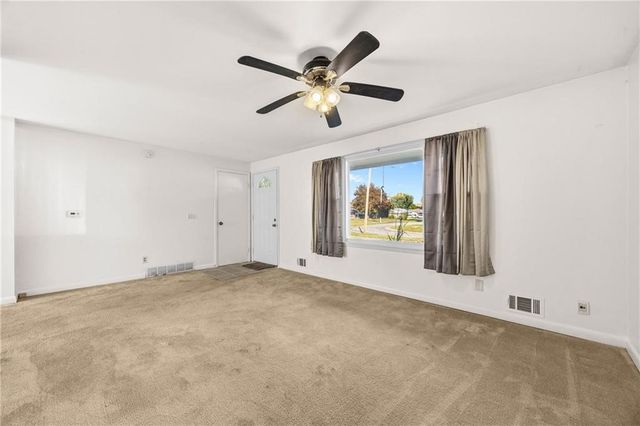 466 Mount Ridge Circle, Greece, NY 14616