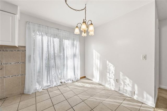 466 Mount Ridge Circle, Greece, NY 14616