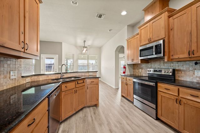 3201 White Horse Drive, Granbury, TX 76049