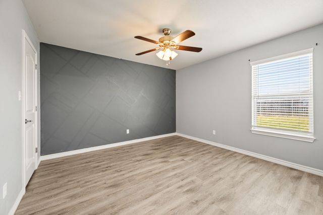3201 White Horse Drive, Granbury, TX 76049