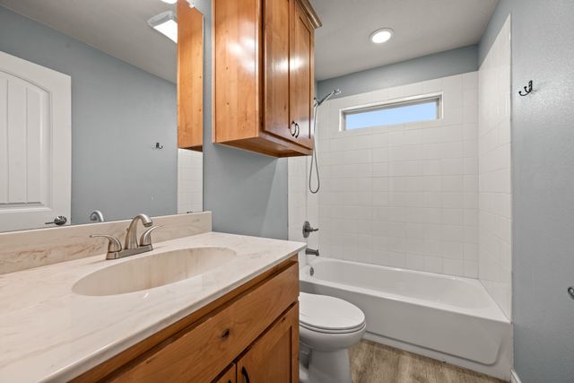 3201 White Horse Drive, Granbury, TX 76049